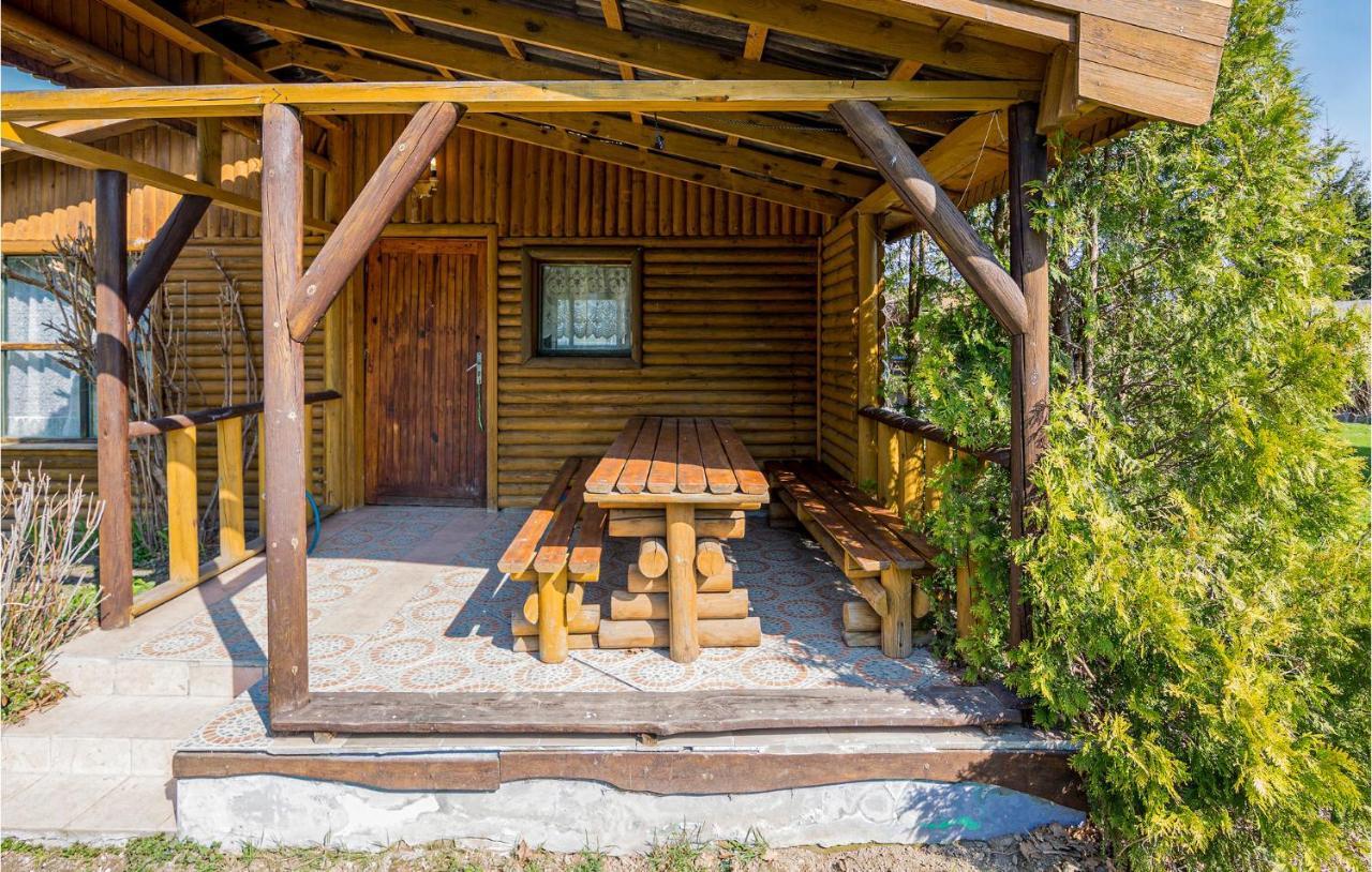 Amazing Home In Wilczeta With Kitchenette מראה חיצוני תמונה