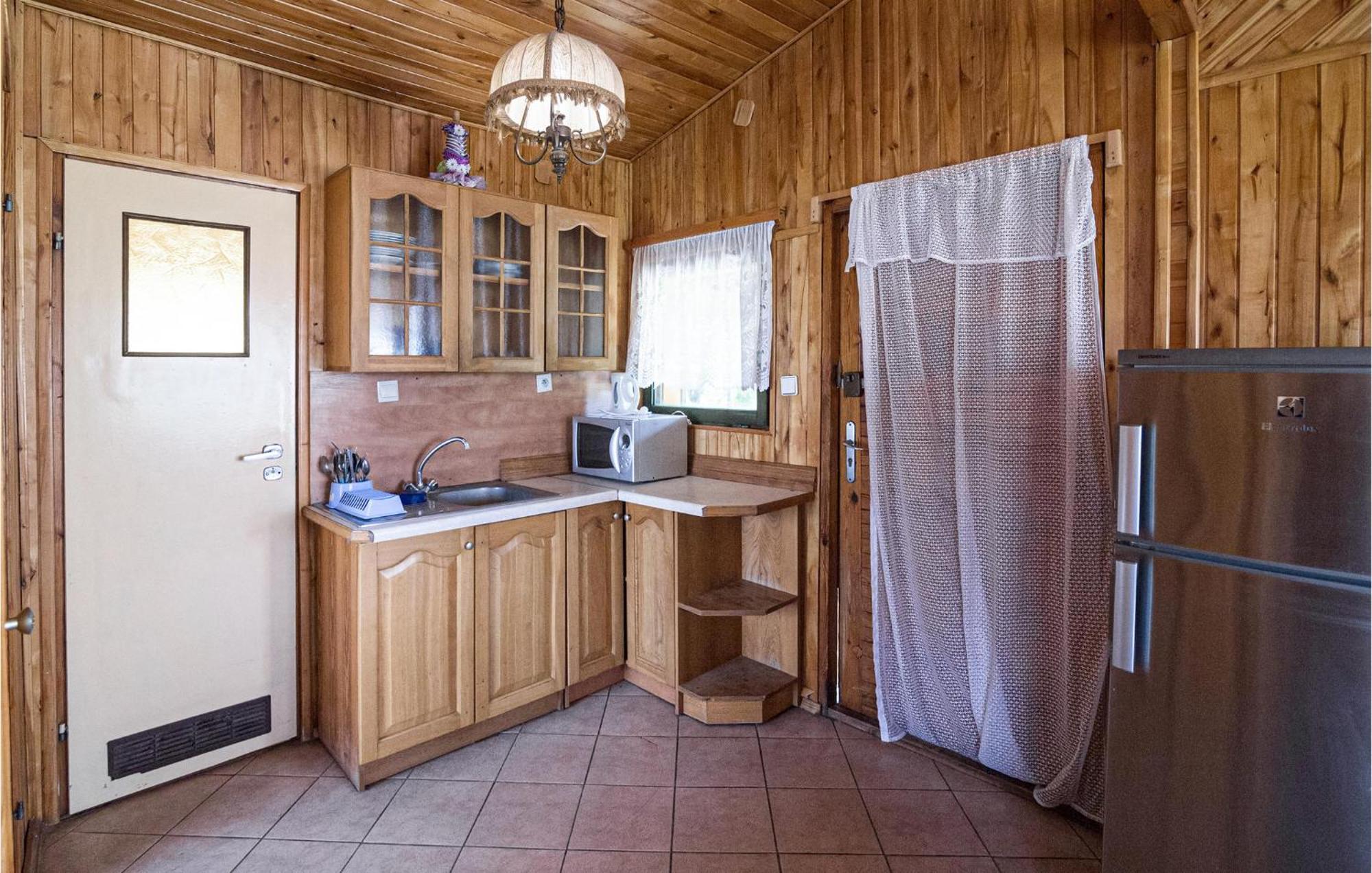 Amazing Home In Wilczeta With Kitchenette מראה חיצוני תמונה